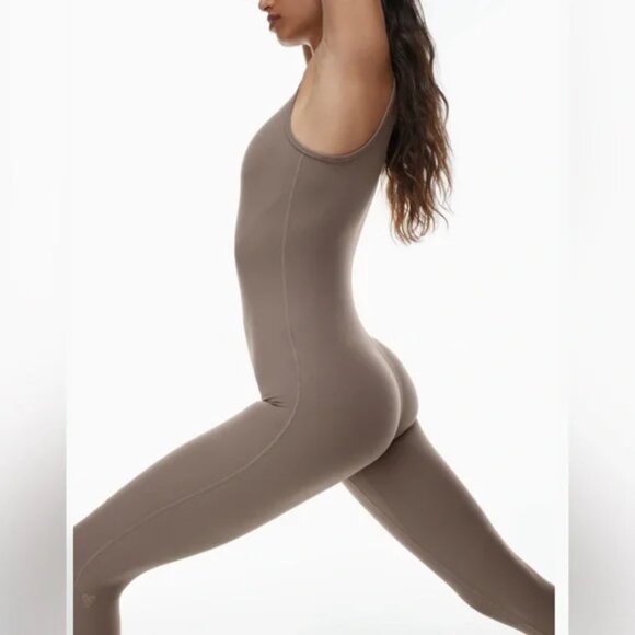 Aritzia Tna Action Butter Shake It Jumpsuit Taupe Size Small - Picture 3 of 6